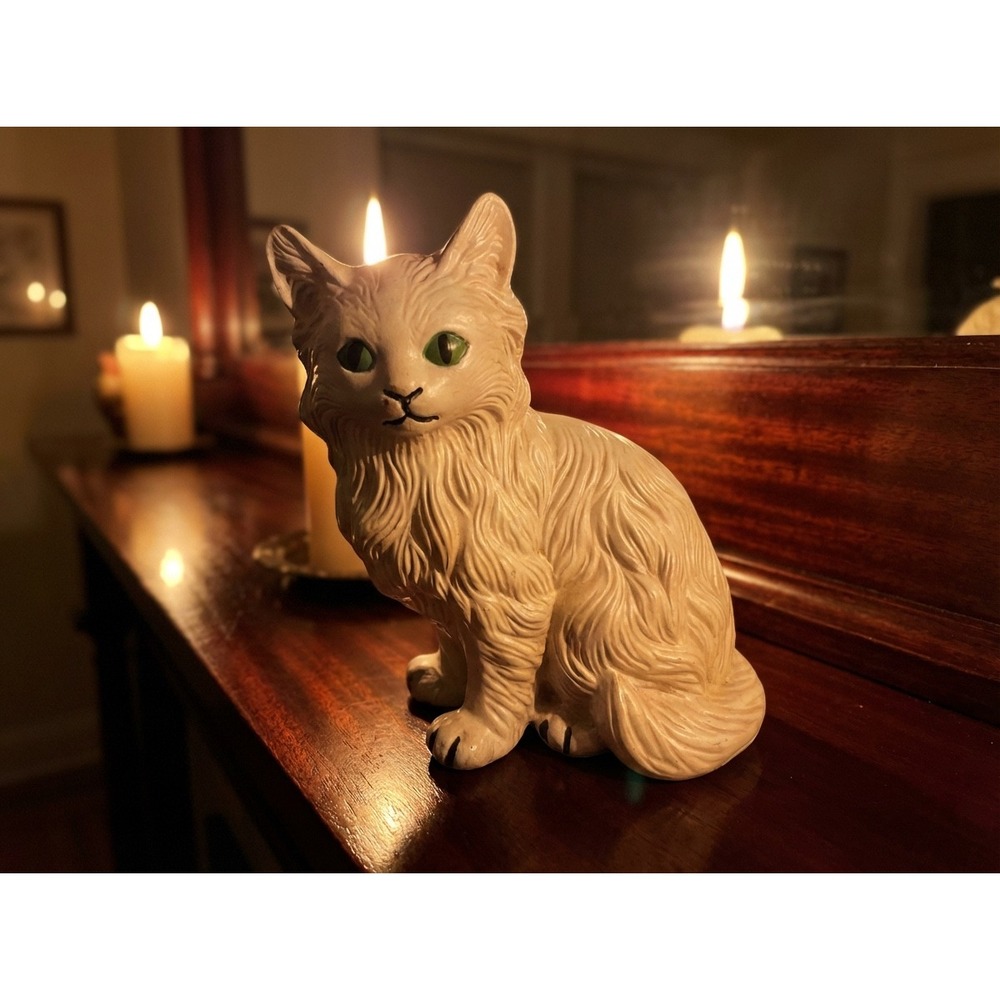 Vintage MCM Ceramic Cat Figurine Green Eyes Persian‎ Decor antique boho cottage